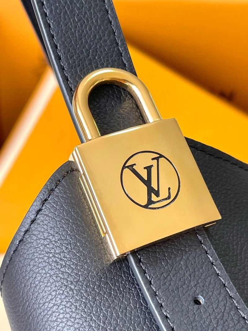 LV Hobo Bags